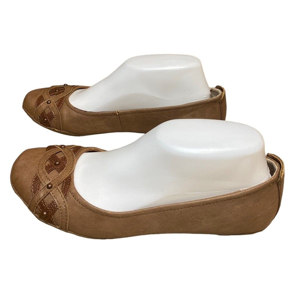 Elegant Brown Flats for Women